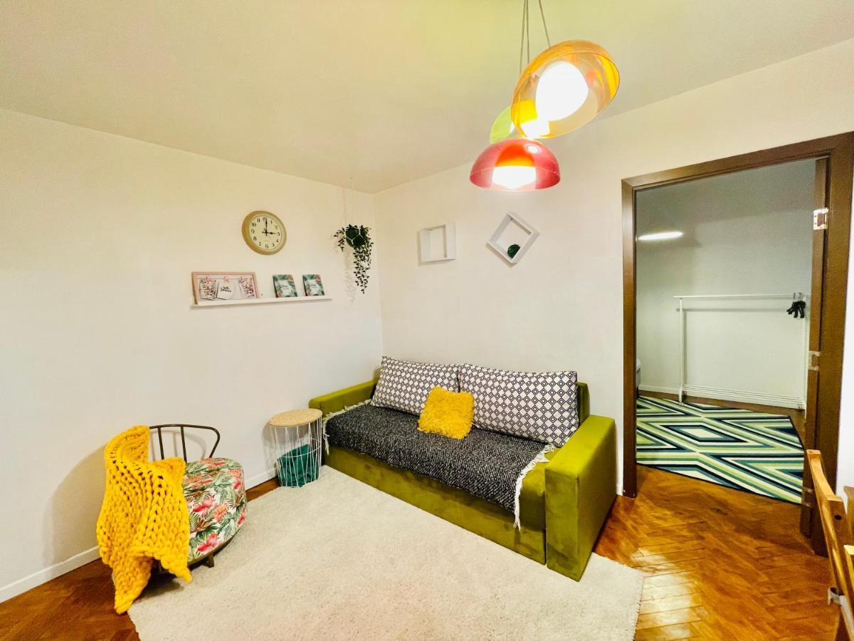 Modern Place To Stay-Self Check-In Nonstop 24H-Wifi Решица Экстерьер фото